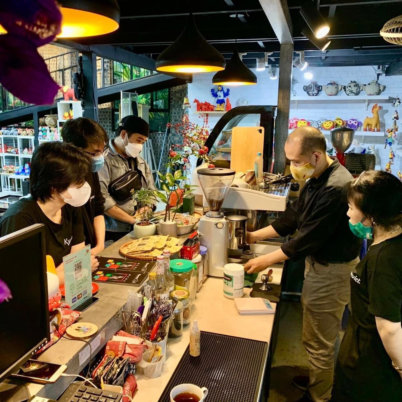 unique craft workshop experience